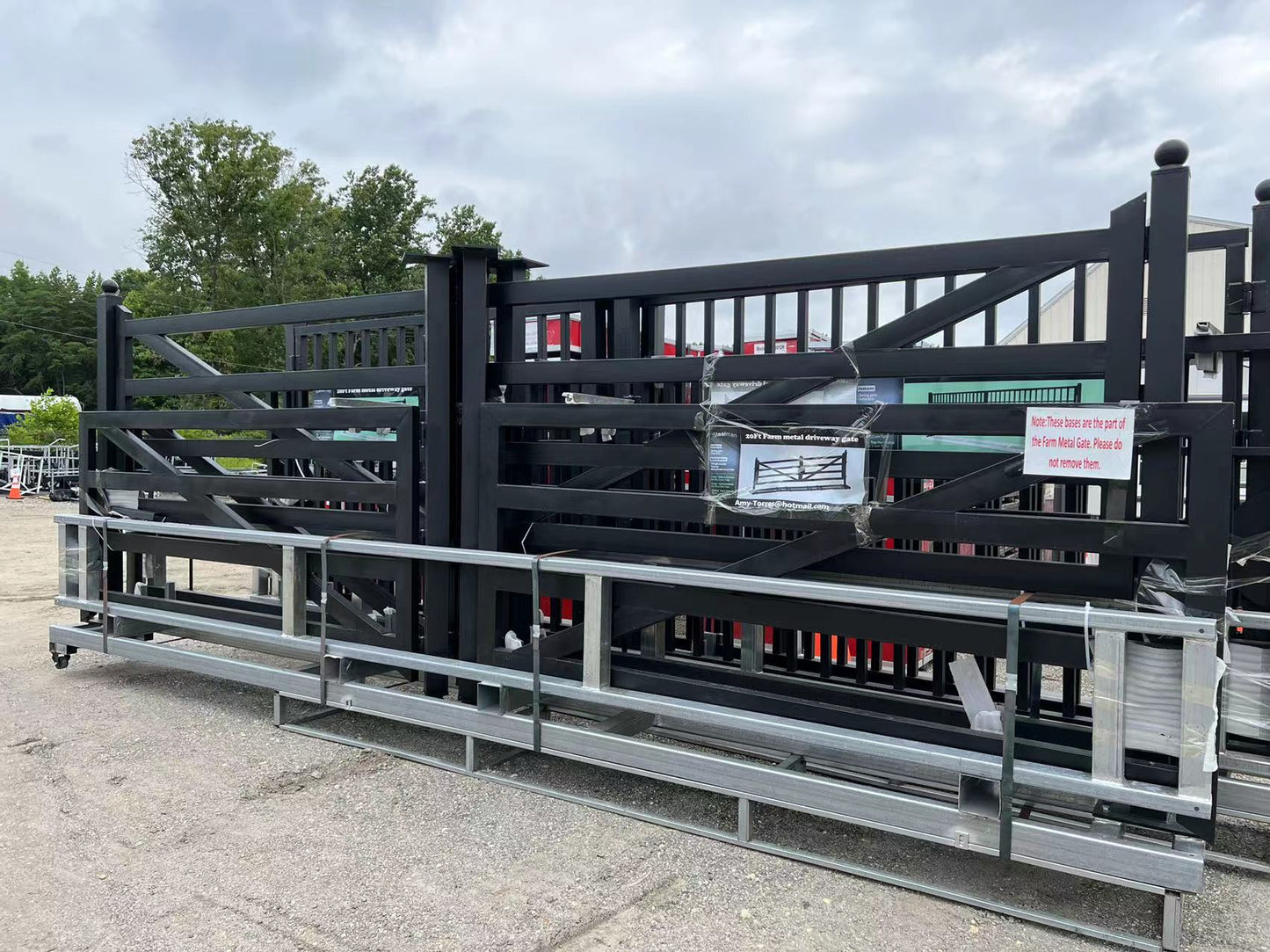 20 ft Farm Driveway Gate with Diagonal Tubes, Dual Swing