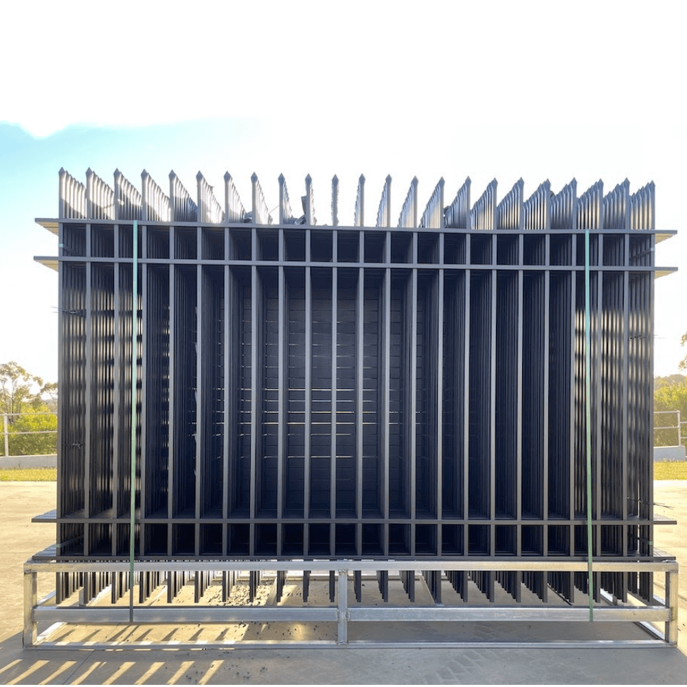 10x7 ft Steel Fence with 4 Rails, 30 Panels